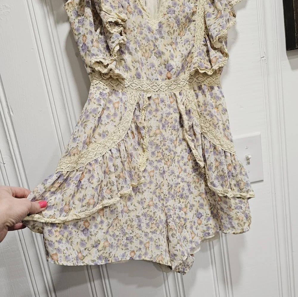 Floral Lace-Trimmed Jumpsuit - Picture 10 of 16